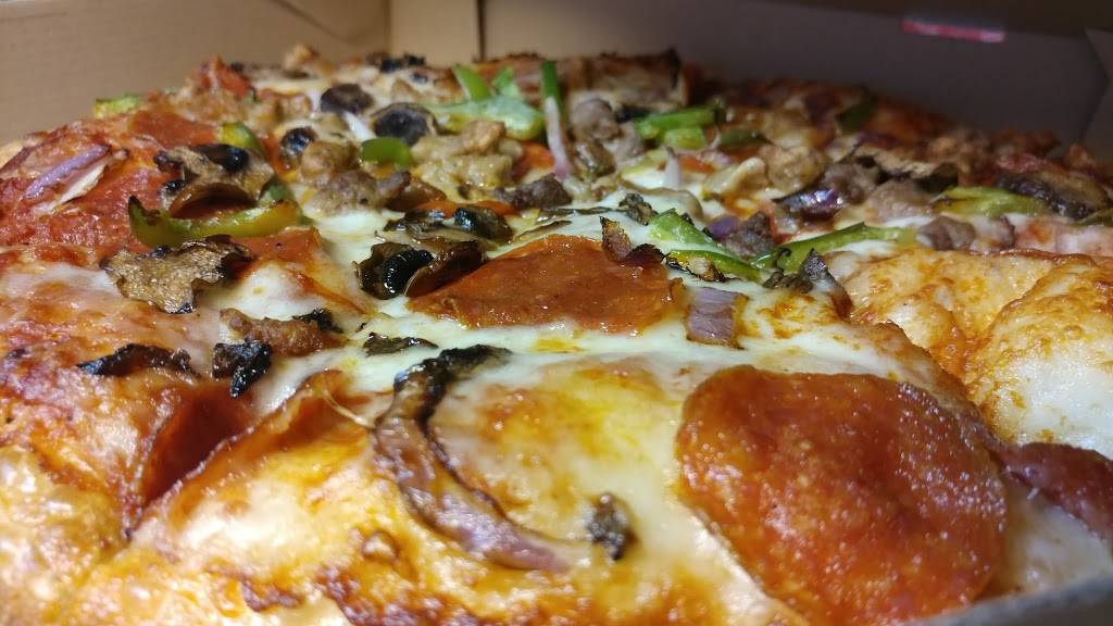 Pizza Hut | restaurant | 5975 S Cooper St #119, Arlington, TX 76017, USA | 8174653100 OR +1 817-465-3100