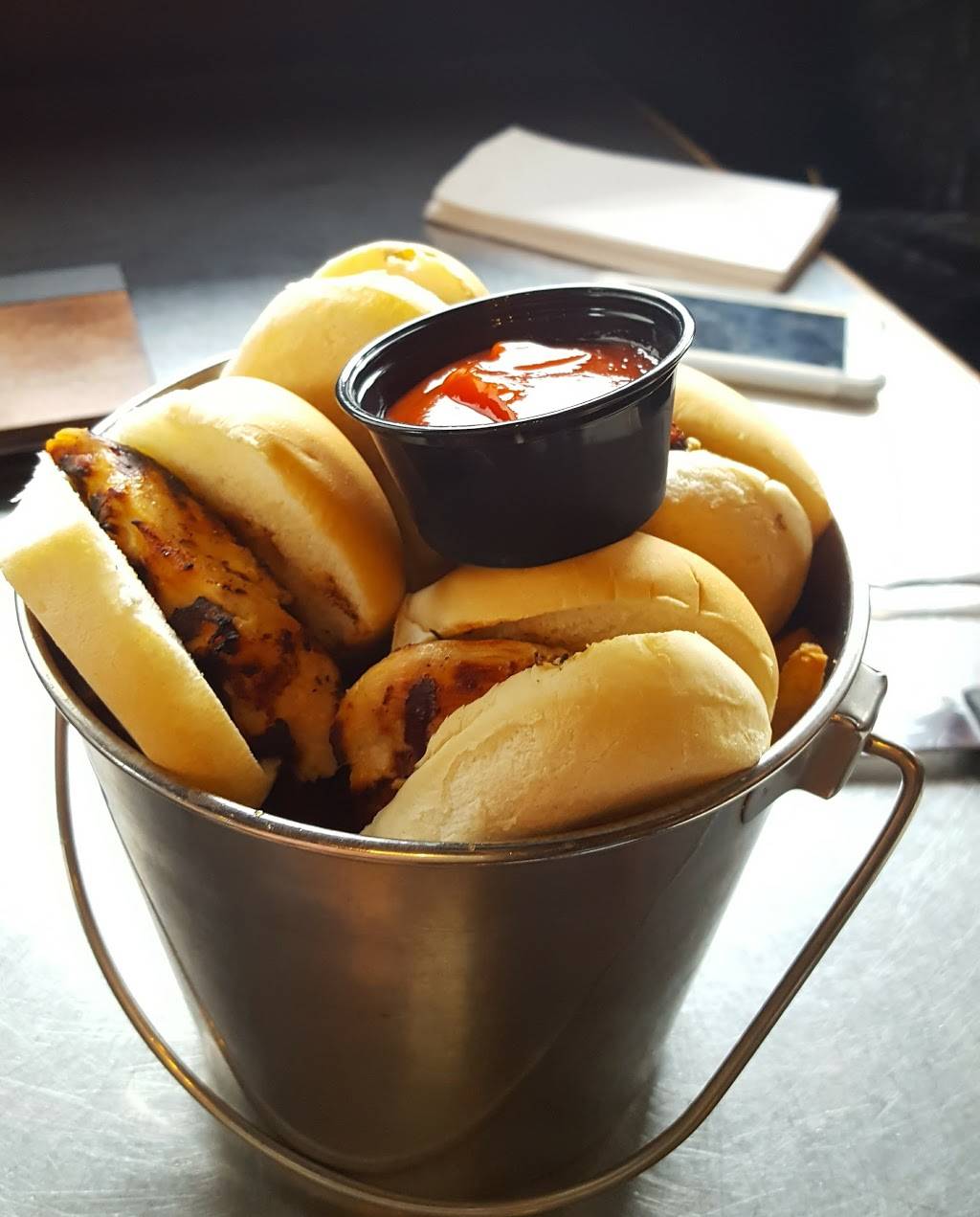 Rocky River Brewing Co | restaurant | 21290 Center Ridge Rd, Cleveland, OH 44116, USA | 4408952739 OR +1 440-895-2739