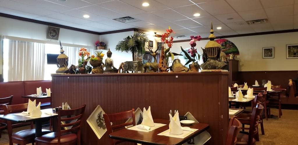 Bangkok House | restaurant | 420 E Saginaw St #112, Lansing, MI 48906, USA | 5174876900 OR +1 517-487-6900