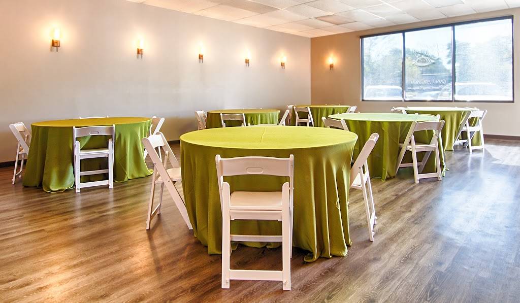 Chicago TailGators | restaurant | 3760 Dempster Street, Skokie, IL 60076, USA | 2245347787 OR +1 224-534-7787