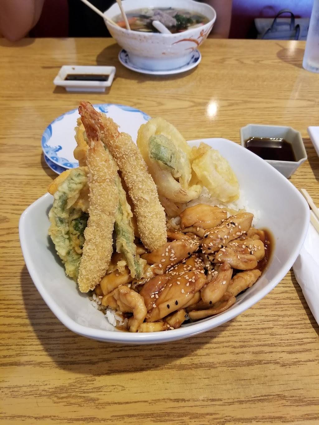 Tokyo Sushi | restaurant | 2560 N Squirrel Rd, Auburn Hills, MI 48326, USA | 2483737201 OR +1 248-373-7201