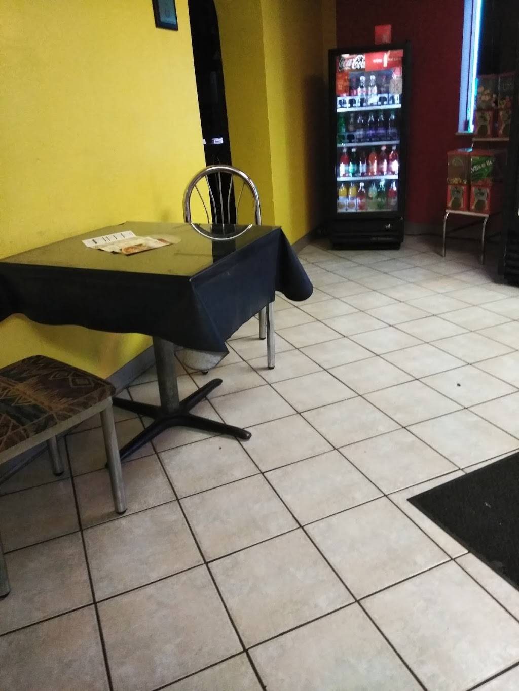 Nunzios Pizzeria | restaurant | 4478 Pearl Rd, Cleveland, OH 44109, USA | 2166611161 OR +1 216-661-1161