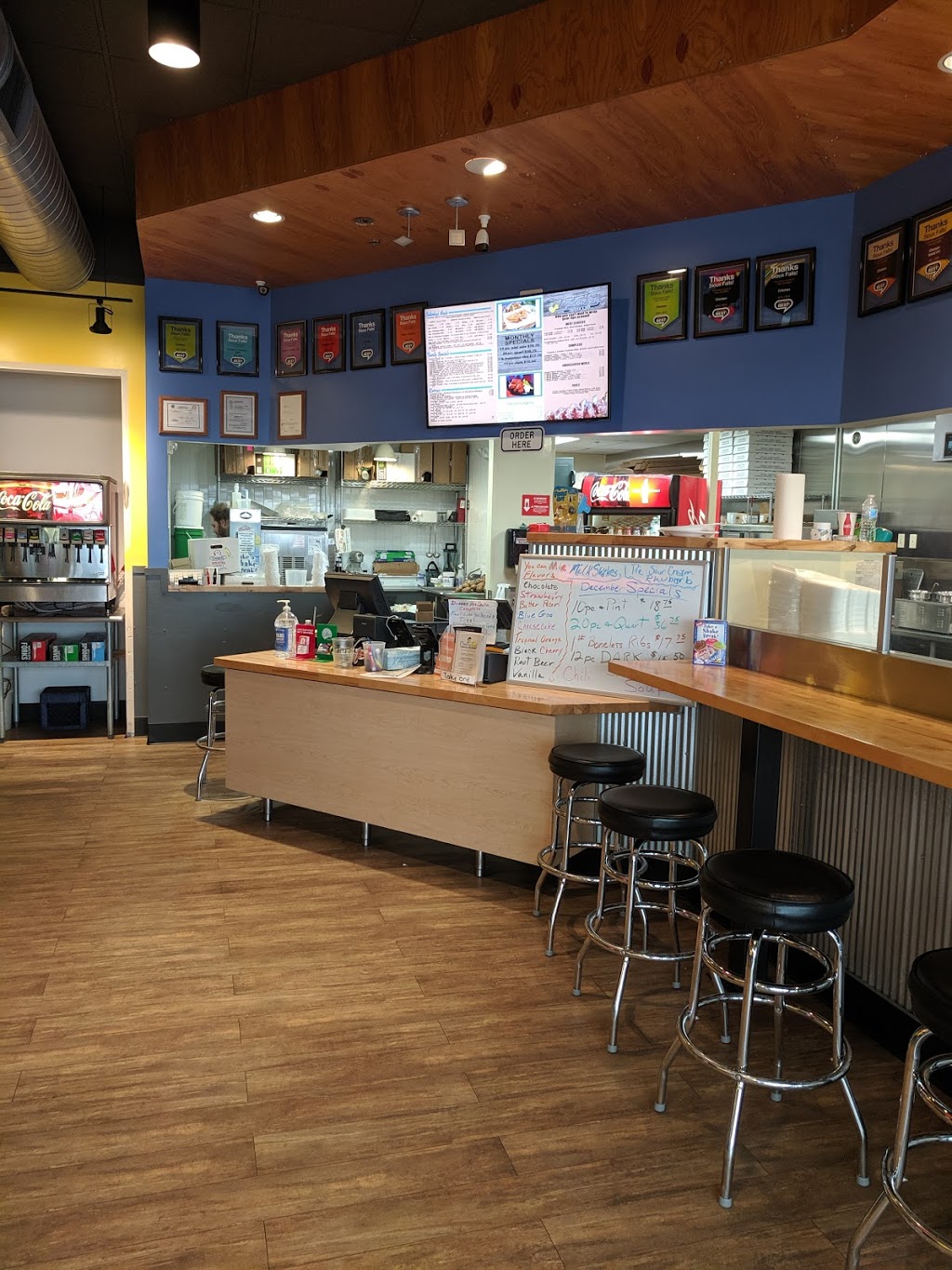 Cluckin Good Chicken & BBQ | restaurant | 3607 E 10th St, Sioux Falls, SD 57103, USA | 6053367260 OR +1 605-336-7260