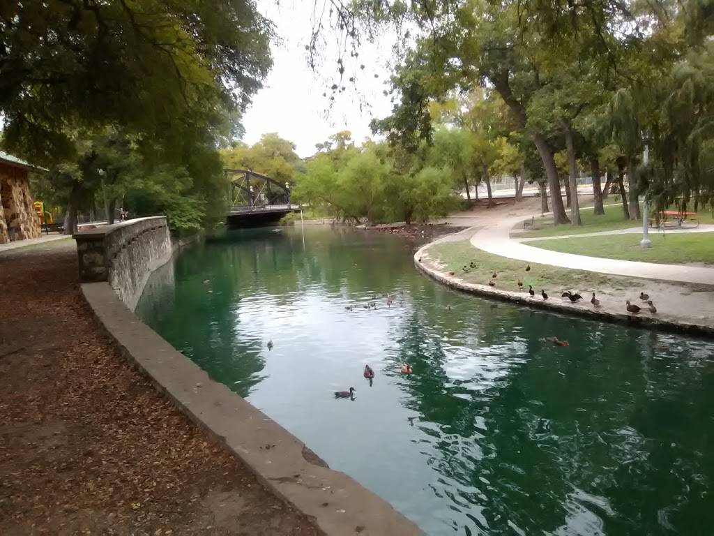 Brass Monkey | night club | 2702 N St Marys St, San Antonio, TX 78212, USA | 2104804722 OR +1 210-480-4722