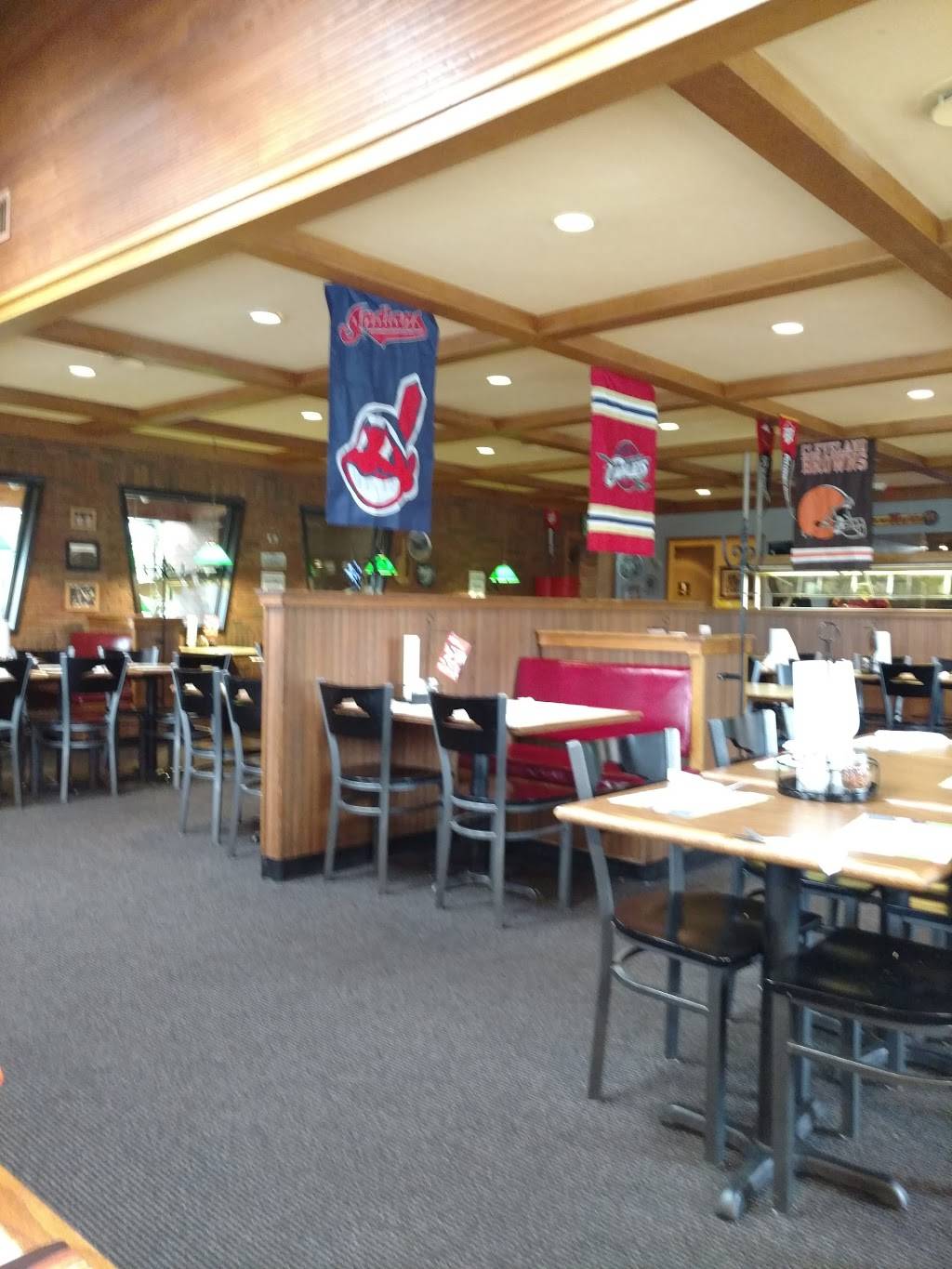 Pizza Hut | restaurant | 34165 Aurora Rd, Solon, OH 44139, USA | 4403493313 OR +1 440-349-3313
