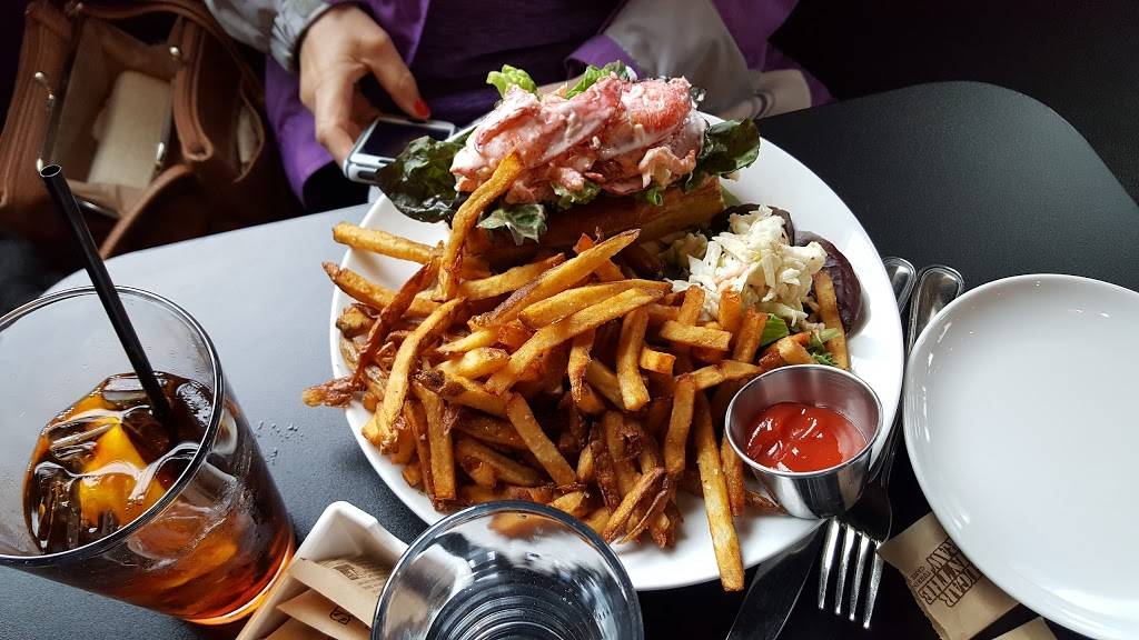 The Oysterman | restaurant | 3807, 30 Railroad Ave, Duxbury, MA 02332, USA | 7819342900 OR +1 781-934-2900