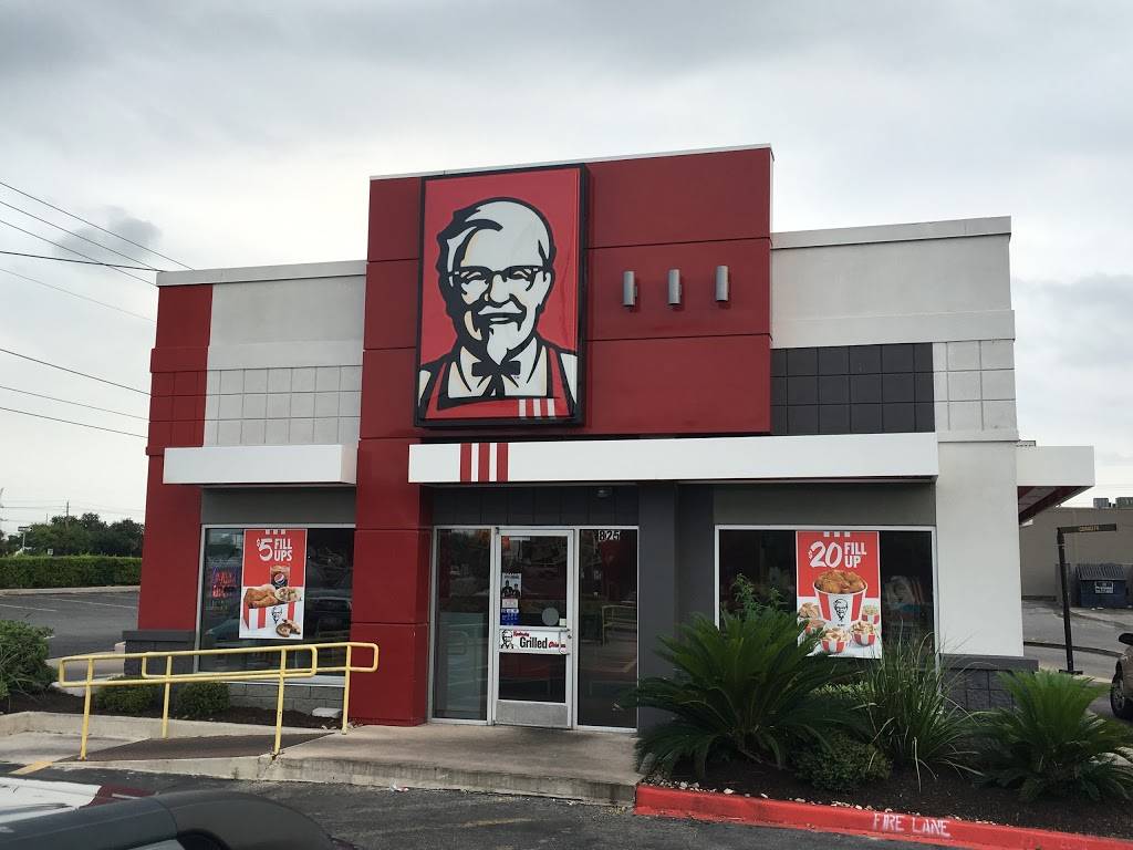KFC | restaurant | 801 E W William Cannon Dr Suite 401, Austin, TX 78745, USA | 5124452343 OR +1 512-445-2343