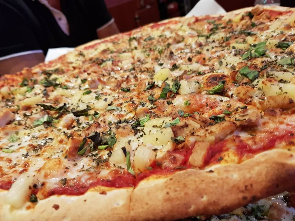 Renos Pizzeria | meal delivery | 4006 W Riverside Dr, Burbank, CA 91505, USA | 8188438550 OR +1 818-843-8550