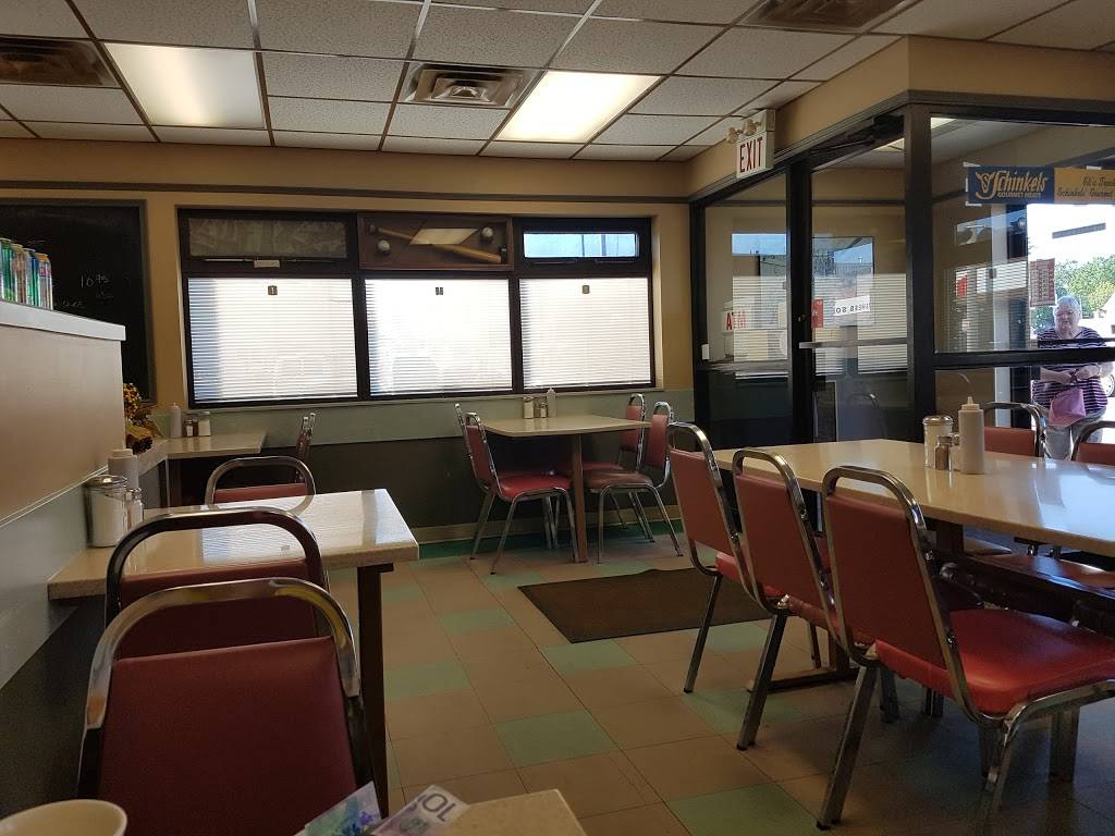 Eli’s Restaurant | restaurant | 177 Queen St, Chatham, ON N7M 2G9, Canada | 5193510888 OR +1 519-351-0888