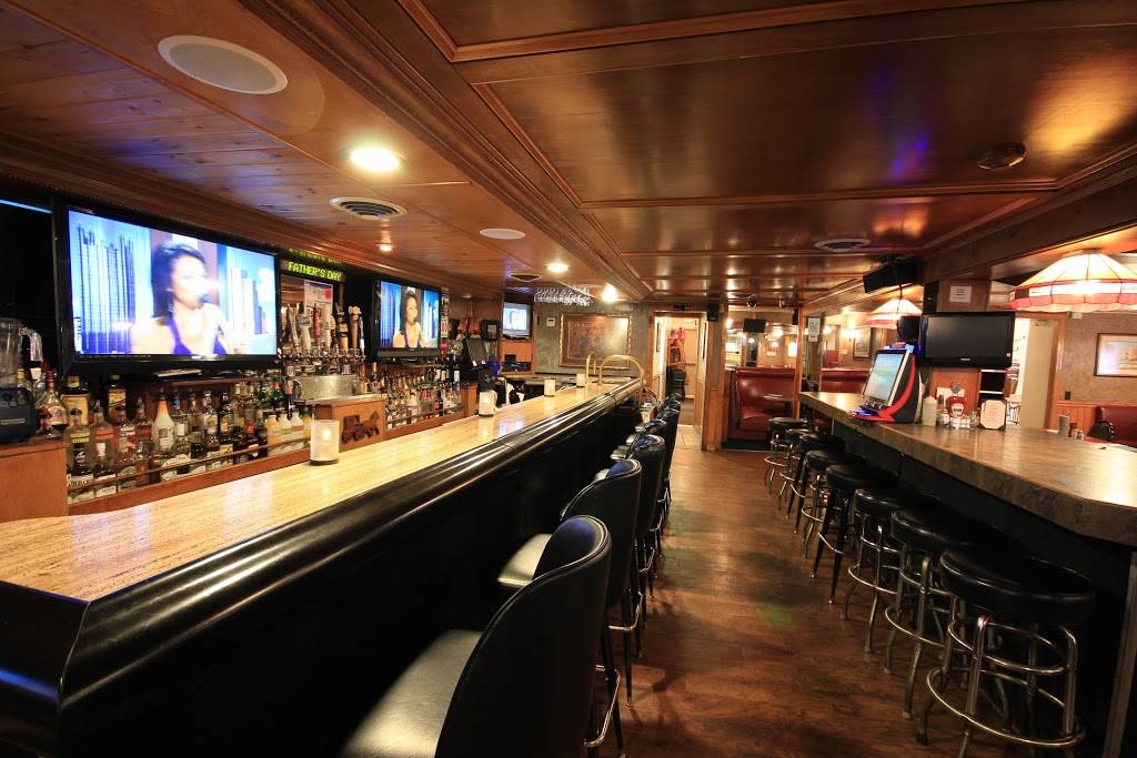 Carriage Inn Restaurant and Catering | restaurant | 1601 Lovedale Rd, Elizabeth, PA 15037, USA | 4127511044 OR +1 412-751-1044