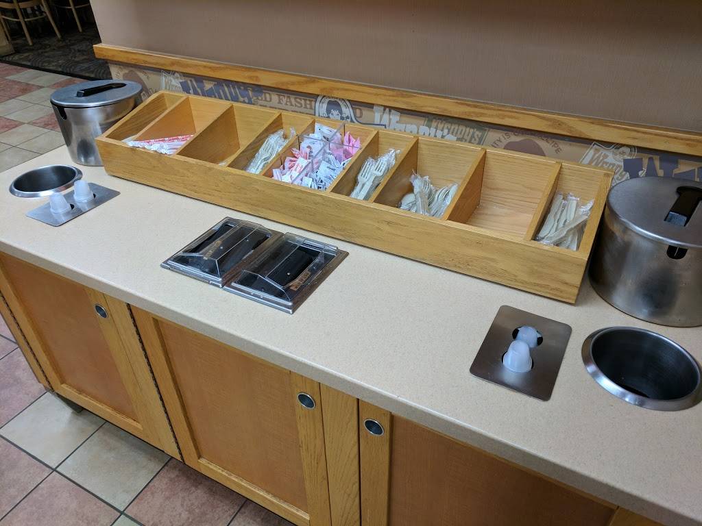 Wendys | restaurant | 1908 W Main St, Norman, OK 73069, USA | 4053225704 OR +1 405-322-5704