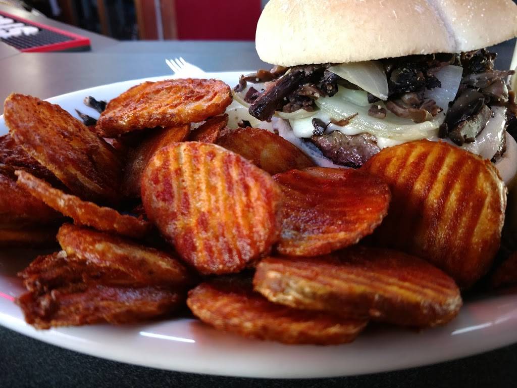 Ice House Tavern and Grill | restaurant | 10036 Brookpark Rd, Cleveland, OH 44130, USA | 2162677660 OR +1 216-267-7660