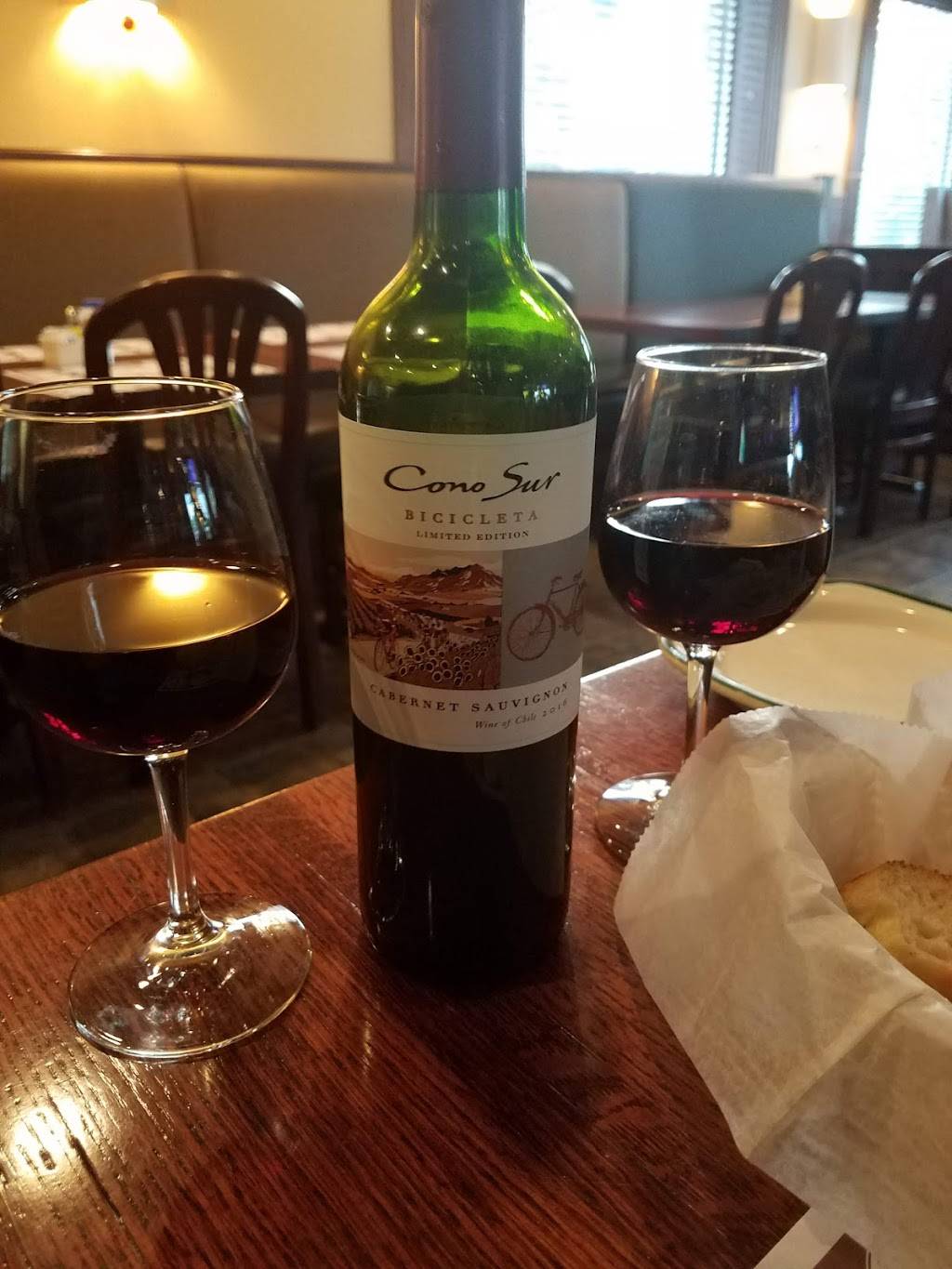 Totis Grille & Pizzeria | restaurant | 373 Taunton Ave, Seekonk, MA 02771, USA | 5083367364 OR +1 508-336-7364