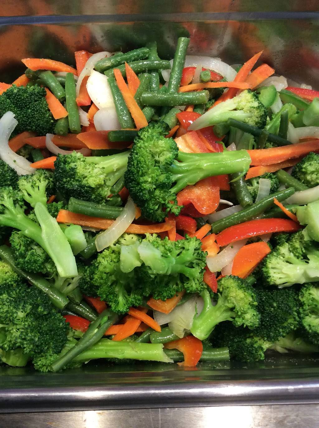 Jenivieves | restaurant | 220-25 Jamaica Ave, Queens Village, NY 11428, USA | 7187495292 OR +1 718-749-5292