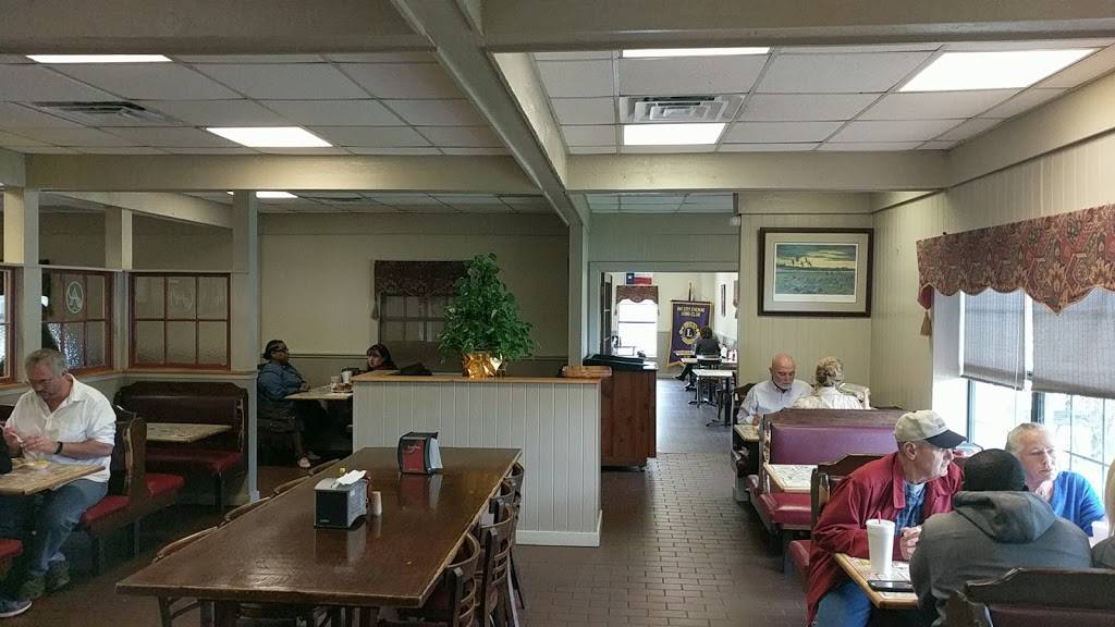 A & A Bar-B-Que | restaurant | 3404 7th St, Bay City, TX 77414, USA | 9792445186 OR +1 979-244-5186