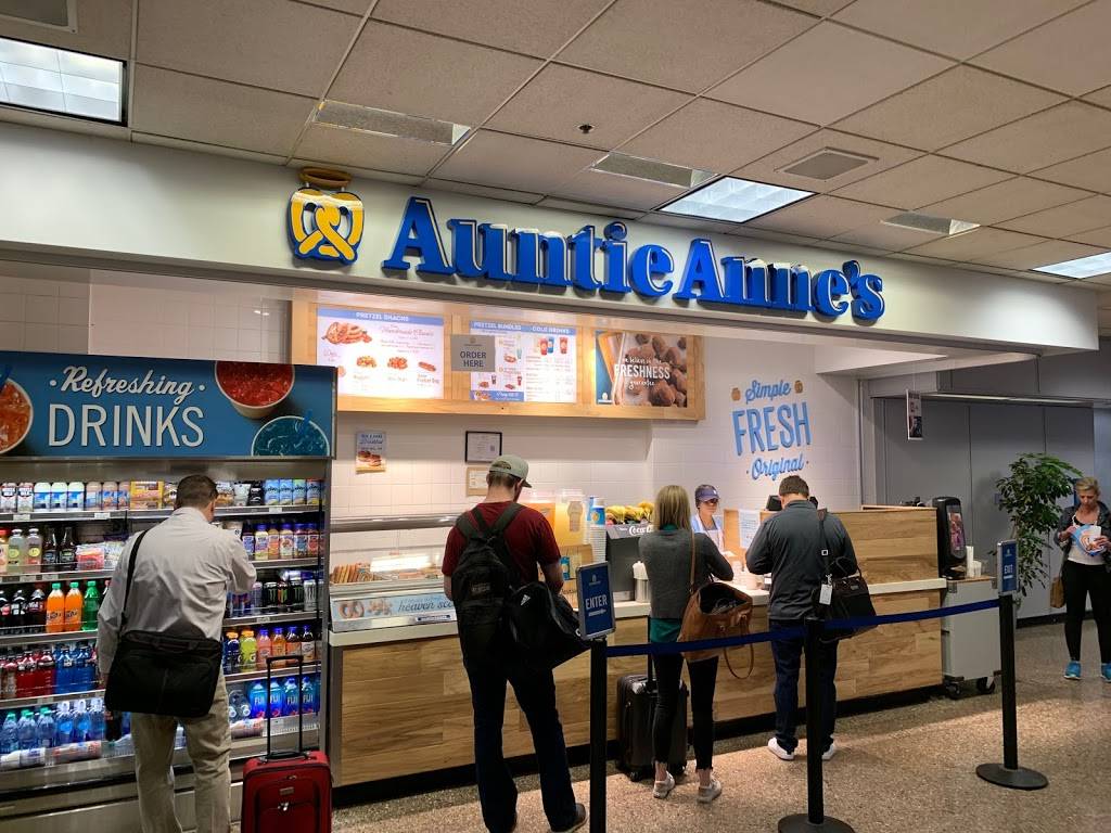 Auntie Annes | bakery | 776 North, Terminal 1, Salt Lake City, UT 84116, USA | 8015753445 OR +1 801-575-3445