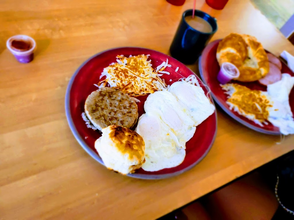 Buzzys Breakfast Downtown | restaurant | 1019 Desoto St, Ocean Springs, MS 39564, USA | 2284473086 OR +1 228-447-3086