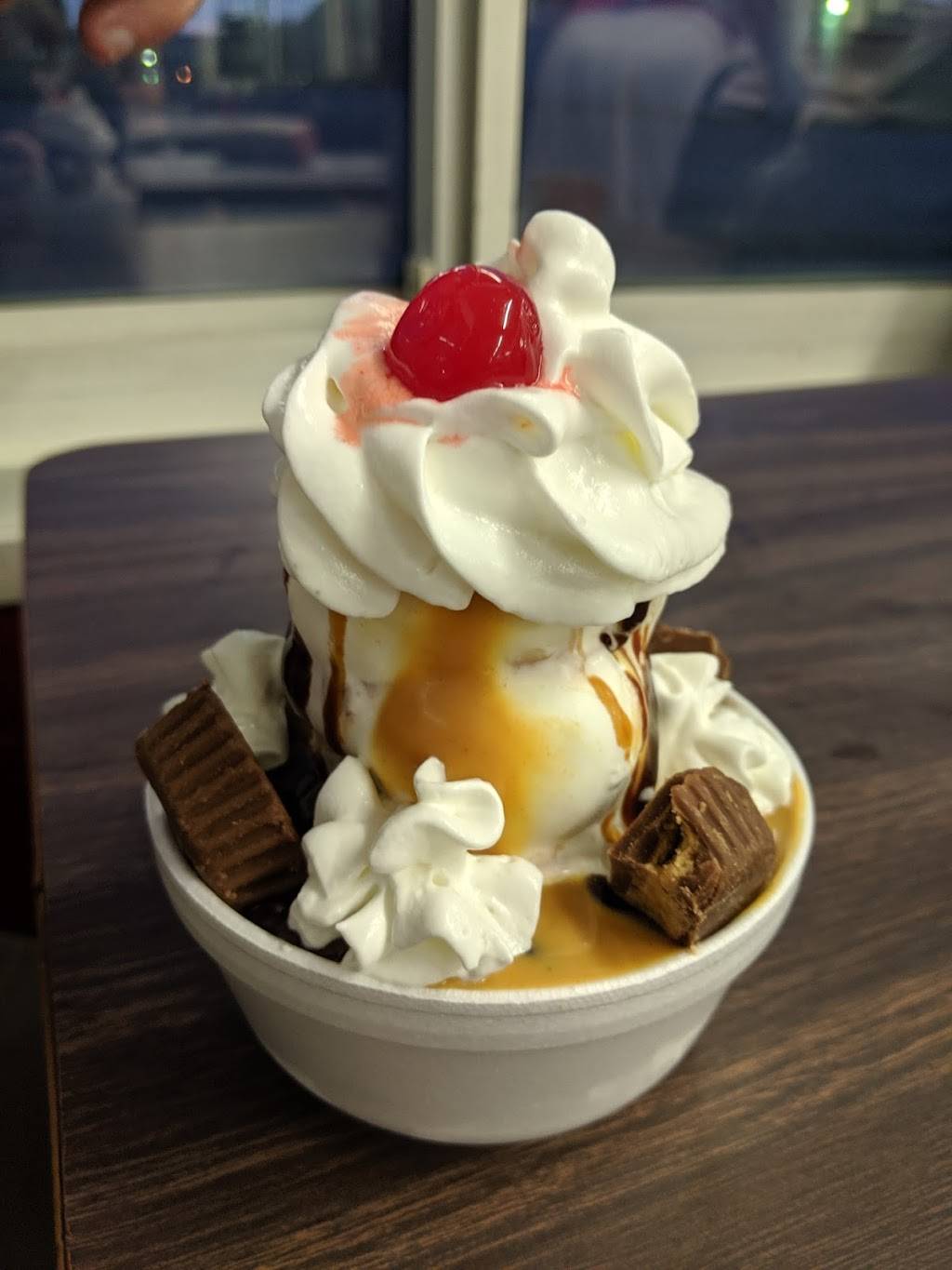 Joes Drive In | restaurant | 308 Indiana St, Punxsutawney, PA 15767, USA | 8149385760 OR +1 814-938-5760