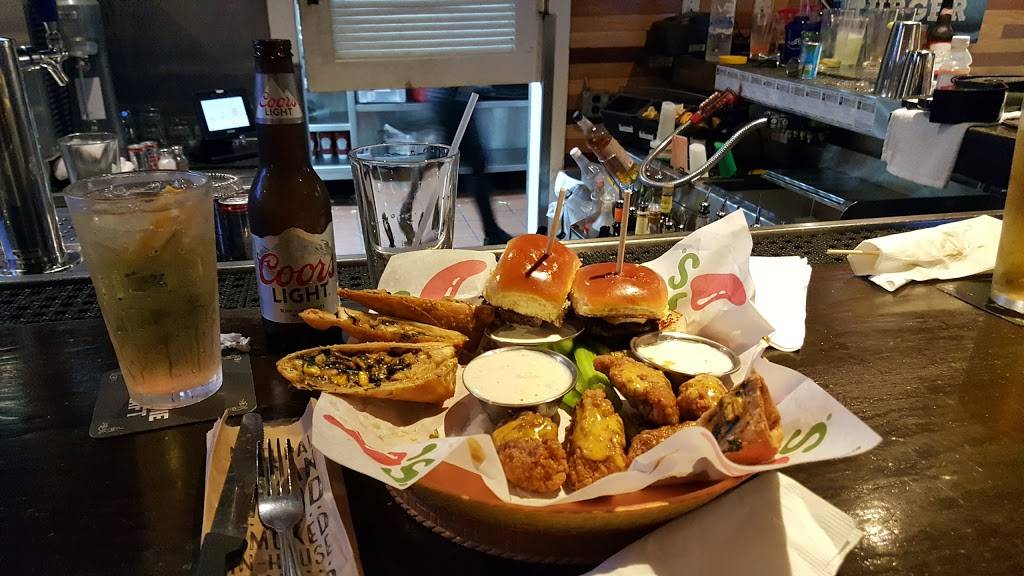 Chilis Grill & Bar | meal takeaway | 6350 North Fwy, Fort Worth, TX 76137, USA | 8172325515 OR +1 817-232-5515