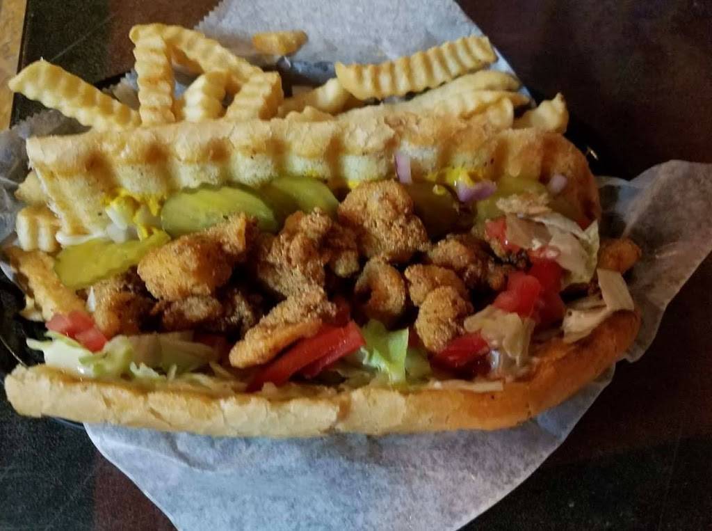 Little River Marina Bar and Grill | restaurant | 3200 Dumas Rd, Moss Point, MS 39562, USA | 2284755244 OR +1 228-475-5244