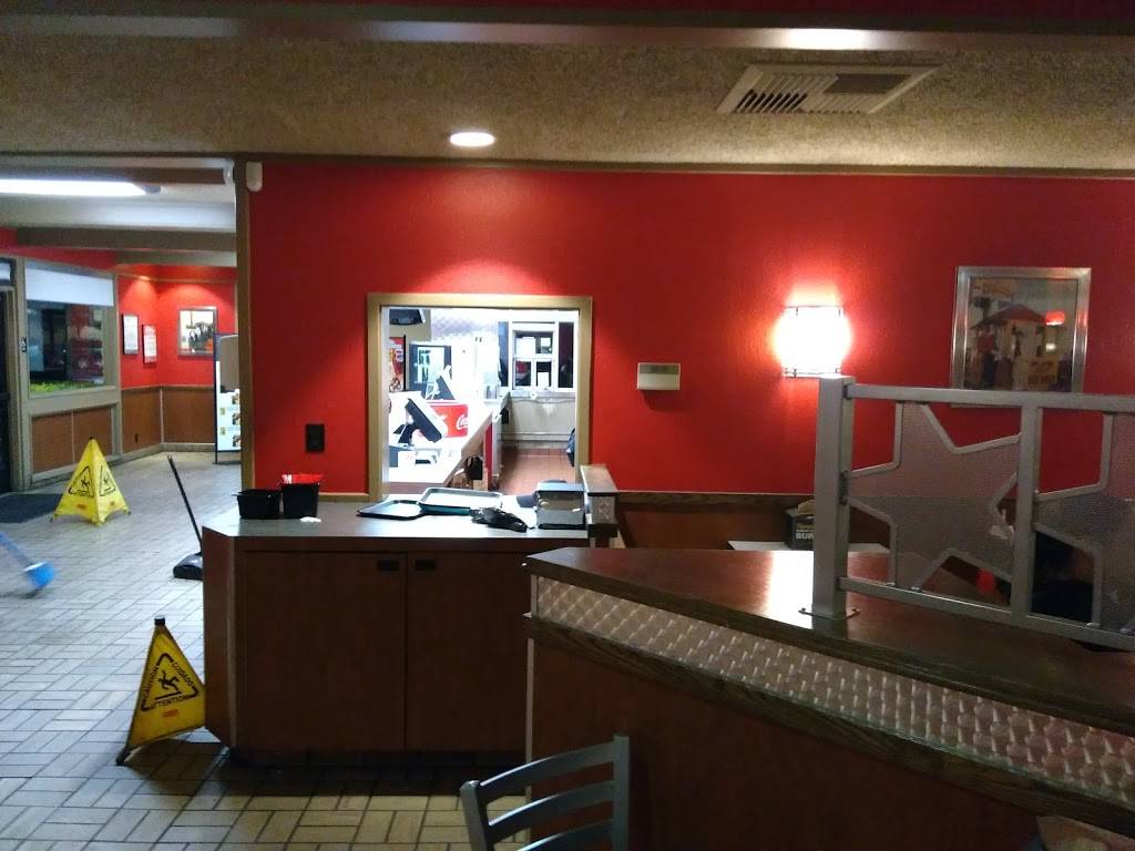 Carls Jr. / Green Burrito | restaurant | 495 Stony Point Rd, Santa Rosa, CA 95401, USA | 7075717775 OR +1 707-571-7775