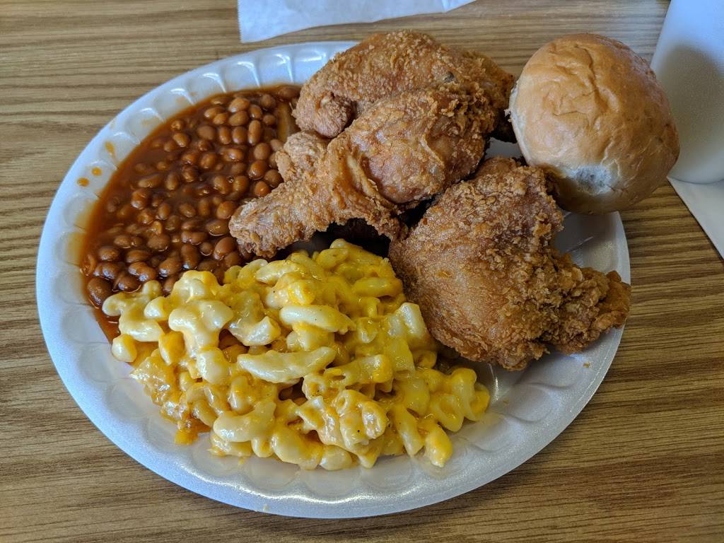 Moms Bar-B-Q House | restaurant | 14062 Vanowen St, Van Nuys, CA 91405, USA | 8187861373 OR +1 818-786-1373