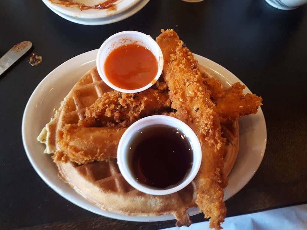 Bobcat Bonnies | restaurant | 1800 Michigan Ave, Detroit, MI 48216, USA | 3139621383 OR +1 313-962-1383