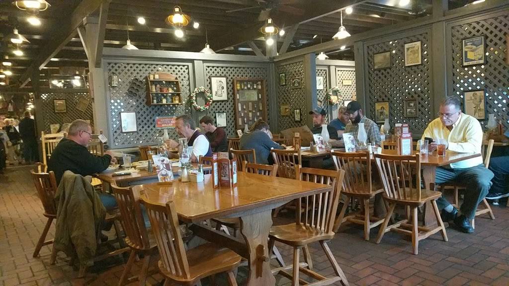 Cracker Barrel Old Country Store | restaurant | 2346 Shallowford Village Dr, Chattanooga, TN 37421, USA | 4238920977 OR +1 423-892-0977