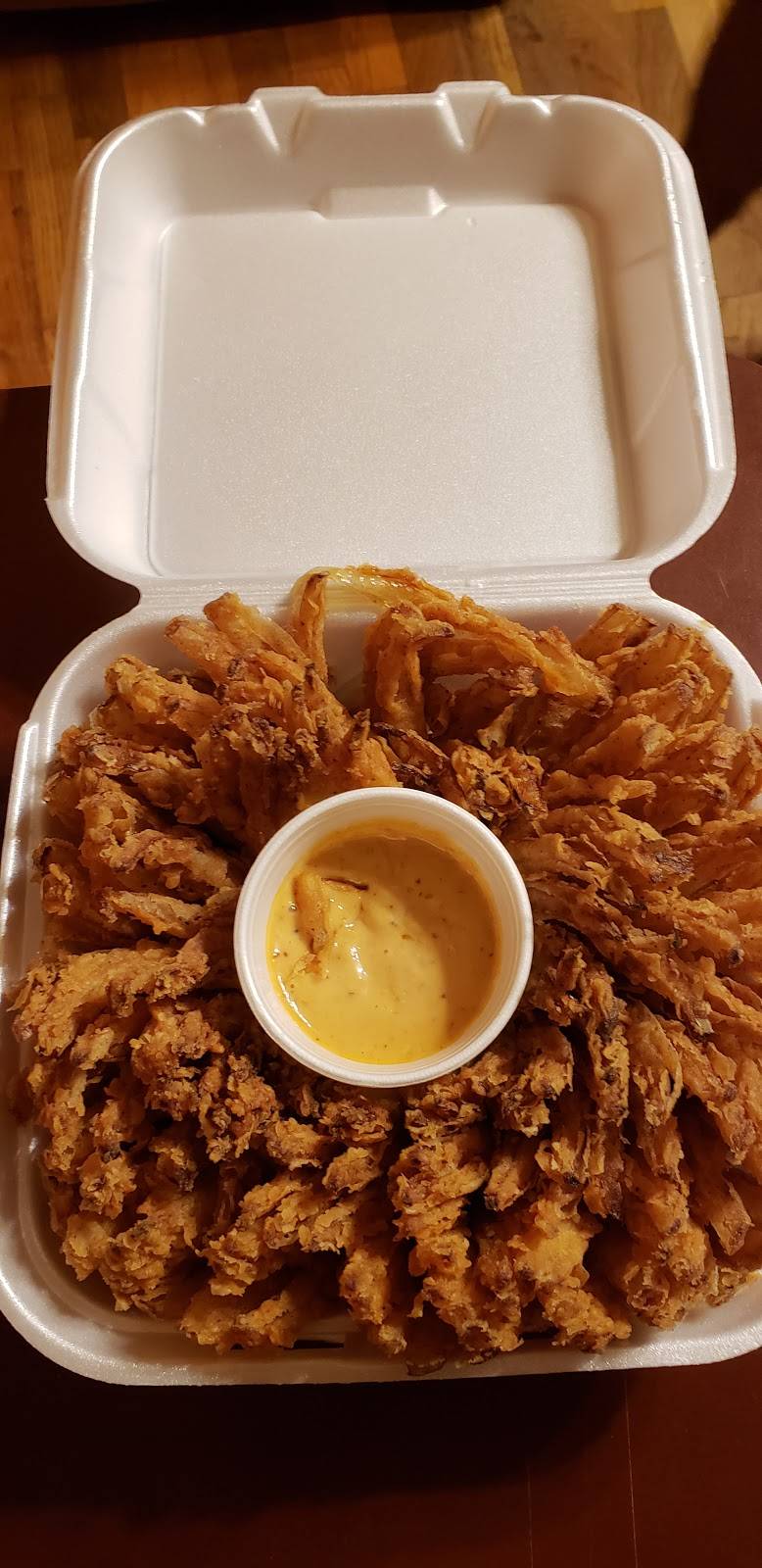 Dairy Hut | restaurant | 107 7th St, Obion, TN 38240, USA | 7316240700 OR +1 731-624-0700