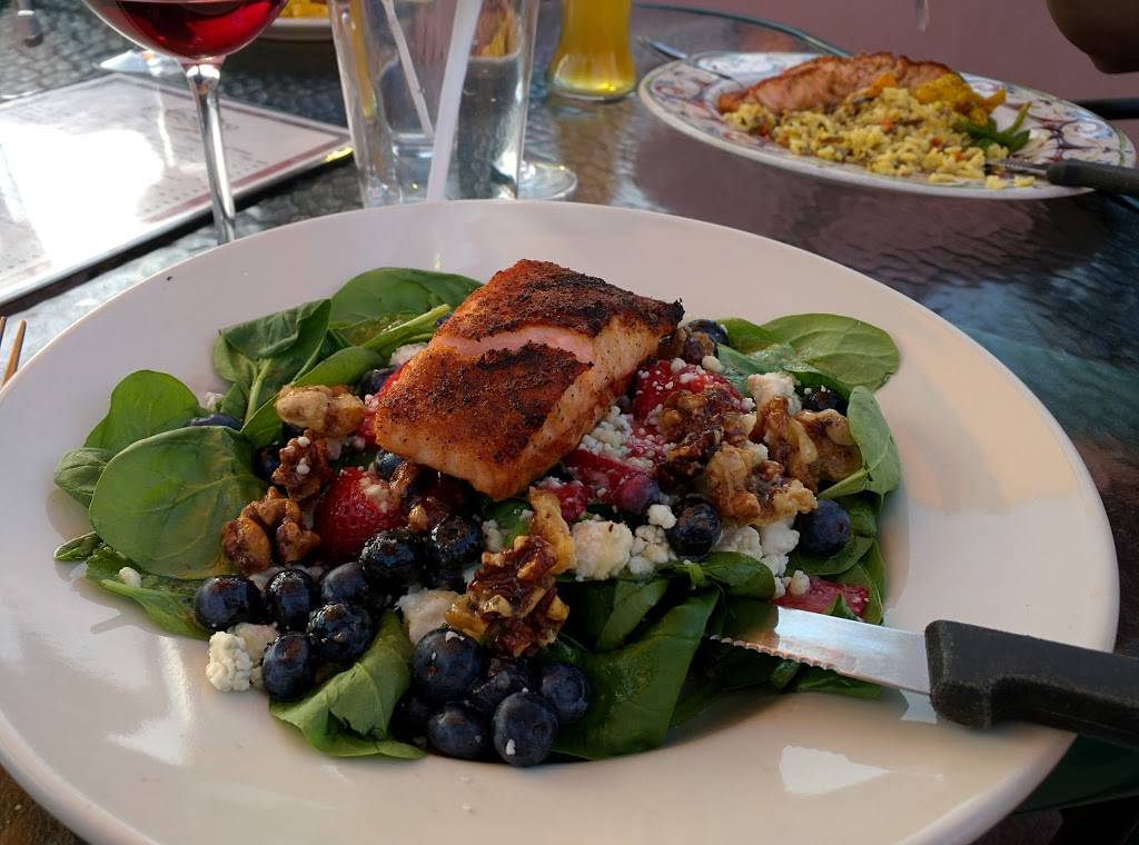 BLADES | restaurant | 1290 University Ave, Rochester, NY 14607, USA | 5852715000 OR +1 585-271-5000