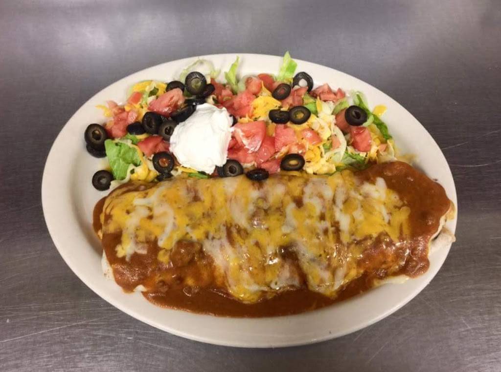 The Paredes Family Restaurant | restaurant | 2023, 304 W Broad St, Mineola, TX 75773, USA | 9035692424 OR +1 903-569-2424