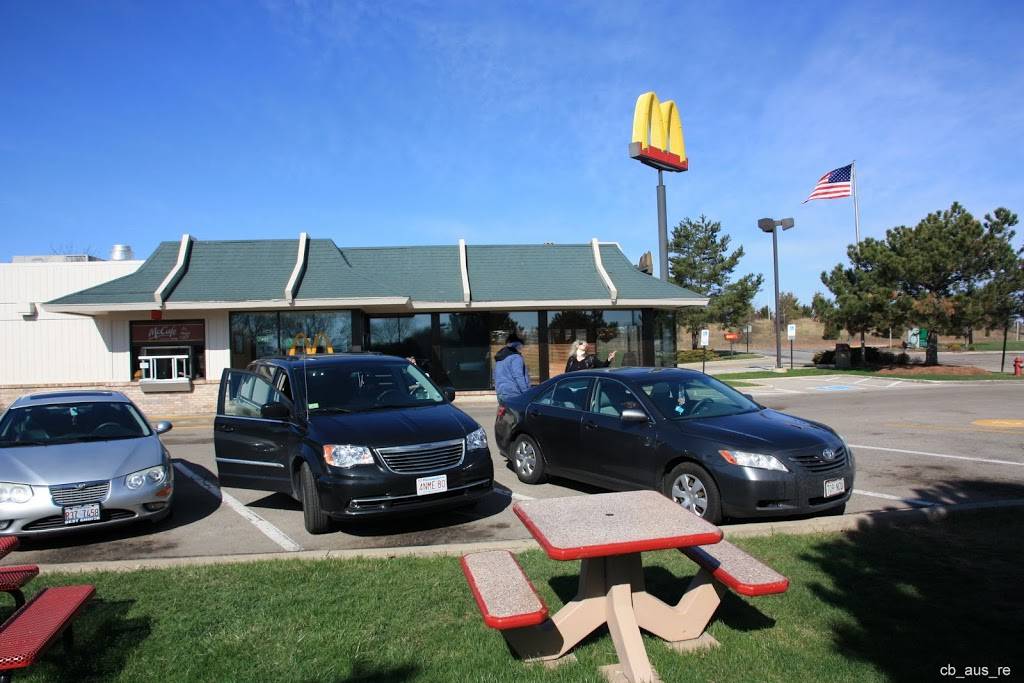 McDonalds | cafe | 10551 120th Ave, Pleasant Prairie, WI 53158, USA | 2628579634 OR +1 262-857-9634