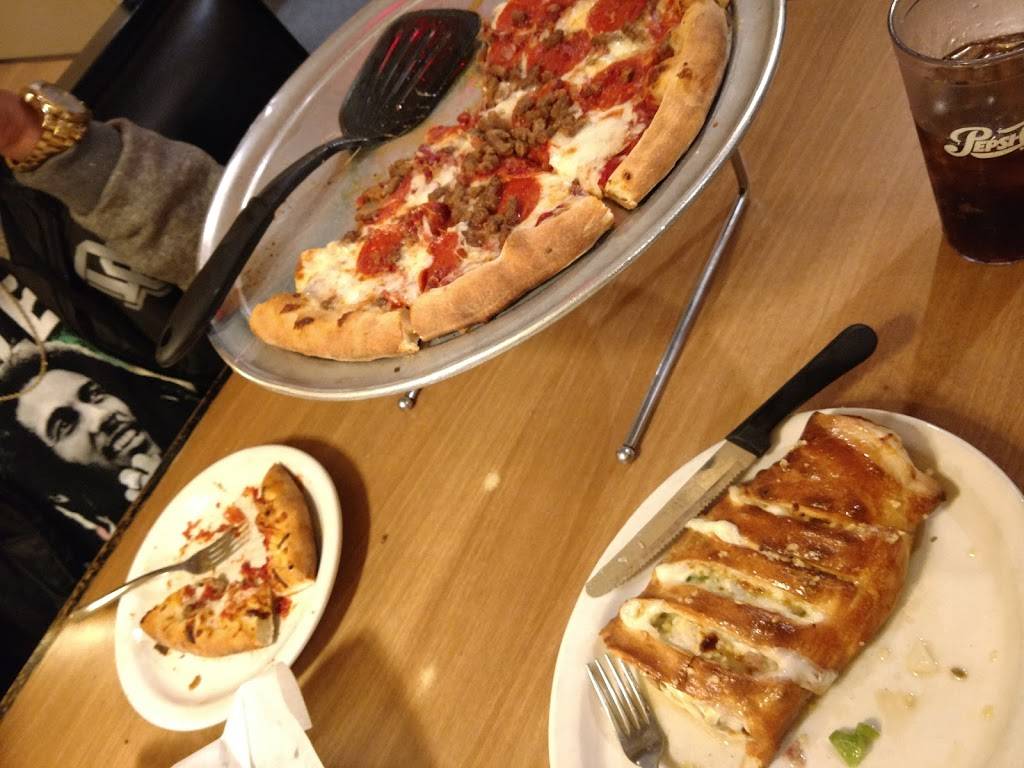 Michaels Pizza, Pasta and Grill | restaurant | 1701 N Kings Hwy, Myrtle Beach, SC 29577, USA | 8434480344 OR +1 843-448-0344