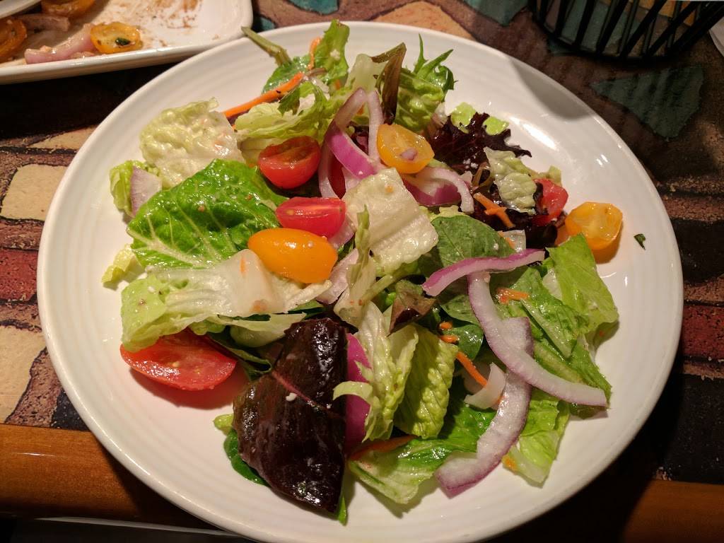 Carrabbas Italian Grill | restaurant | 3441 Century Center St SW, Grandville, MI 49418, USA | 6162613020 OR +1 616-261-3020