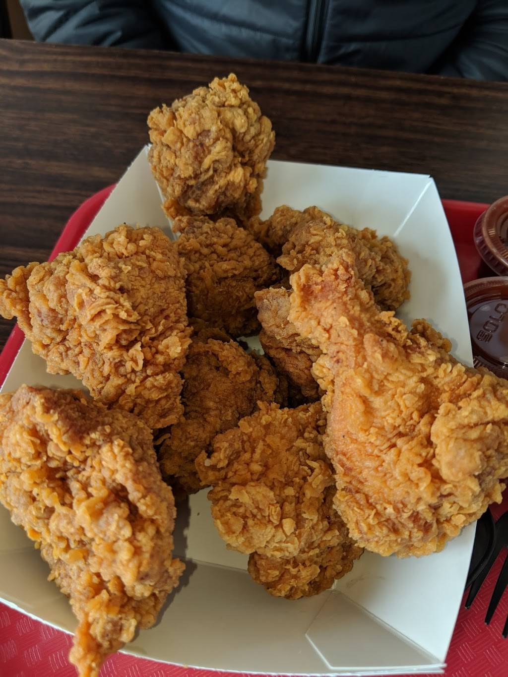 Chicken-N-Spice | restaurant | 251 N Chicago St, Joliet, IL 60432, USA | 8157271100 OR +1 815-727-1100