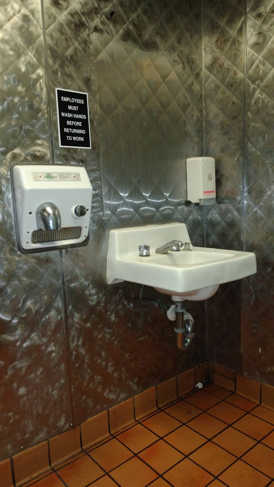 KFC | restaurant | 6807 W Military Dr, San Antonio, TX 78227, USA | 2105910650 OR +1 210-591-0650