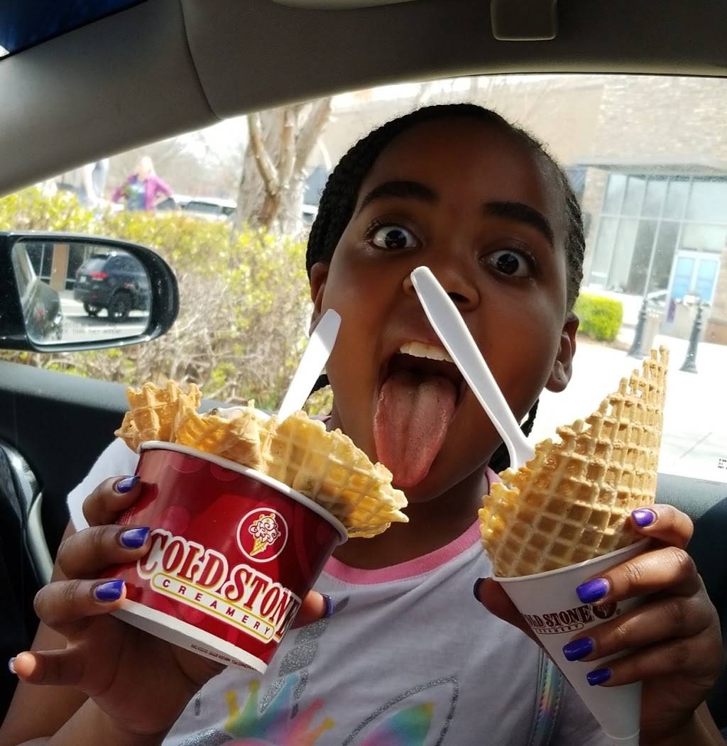 Cold Stone Creamery | bakery | 14126 Rivergate Pkwy Ste 100, Charlotte, NC 28273, USA | 7045833828 OR +1 704-583-3828