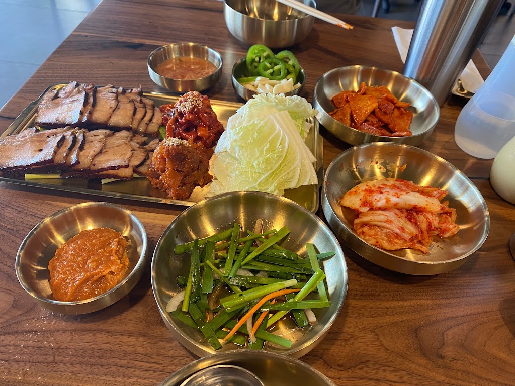 Yuk Dae Jang Rowland Heights - 육대장 로렌하이츠 | restaurant | 19732 Colima Rd, Rowland Heights, CA 91748, USA | 9095510014 OR +1 909-551-0014