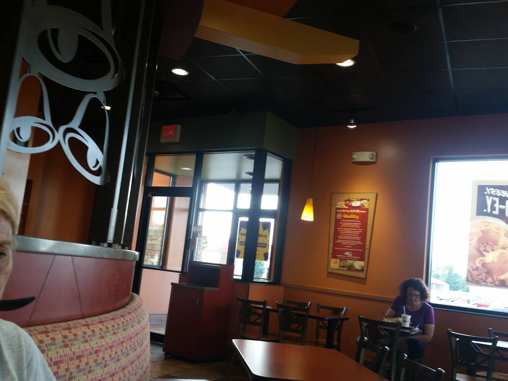 Taco Bell | meal takeaway | 365 Milan Ave, Norwalk, OH 44857, USA | 4196680766 OR +1 419-668-0766