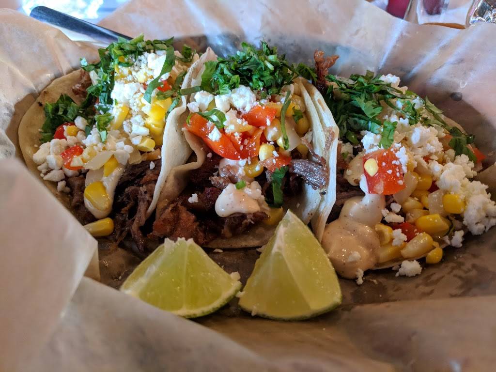 Paramount Bar | restaurant | 200 20th St N, Birmingham, AL 35203, USA | 2053202824 OR +1 205-320-2824