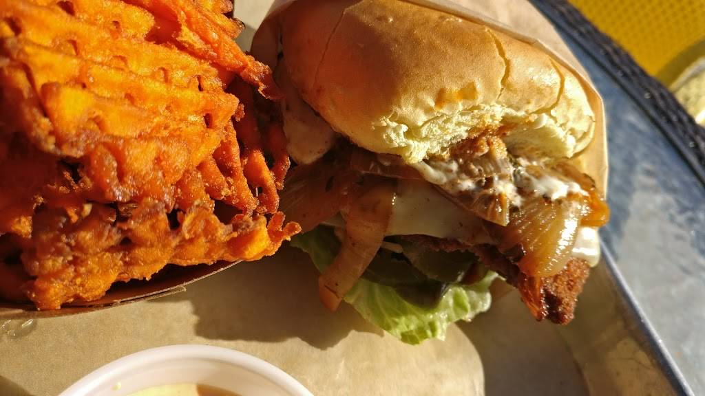 Burger 7 Arlington Inc | restaurant | 2515 Lee Hwy, Arlington, VA 22201, USA | 7035167060 OR +1 703-516-7060