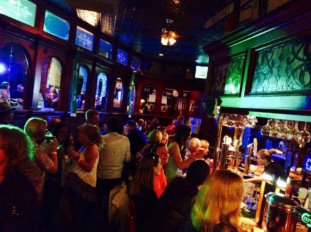 Tara Inn | restaurant | 2365 Kingston Rd, Scarborough, ON M1N 1V1, Canada | 4162666200 OR +1 416-266-6200