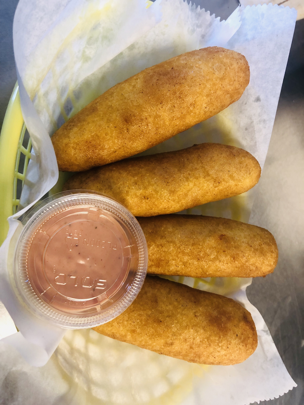 Caribbean’s finest inc | restaurant | 204 W Shell Point Rd, Ruskin, FL 33570, USA | 8133602135 OR +1 813-360-2135