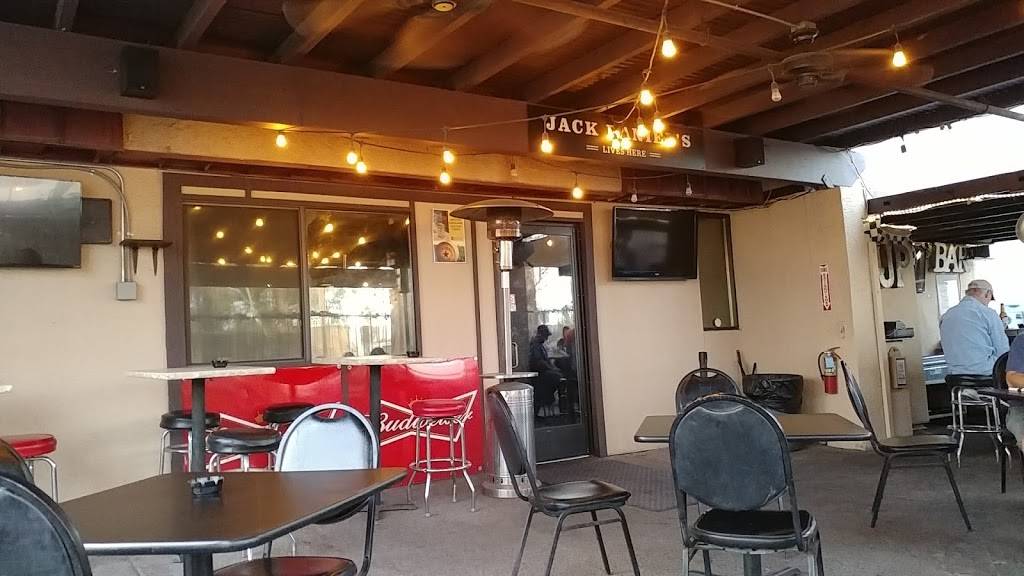 Jolies Place | restaurant | 140 West Warner Road, Chandler, AZ 85225, USA | 4807860436 OR +1 480-786-0436