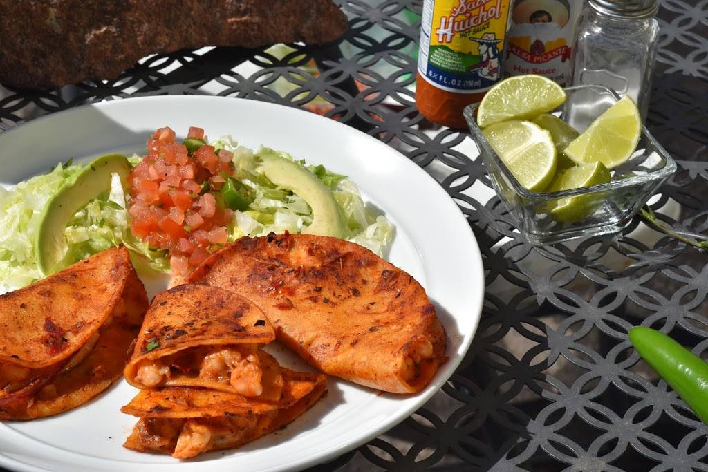 Tacos Y Mariscos Gio | restaurant | 395 S Federal Blvd, Denver, CO 80219, USA | 7205777849 OR +1 720-577-7849