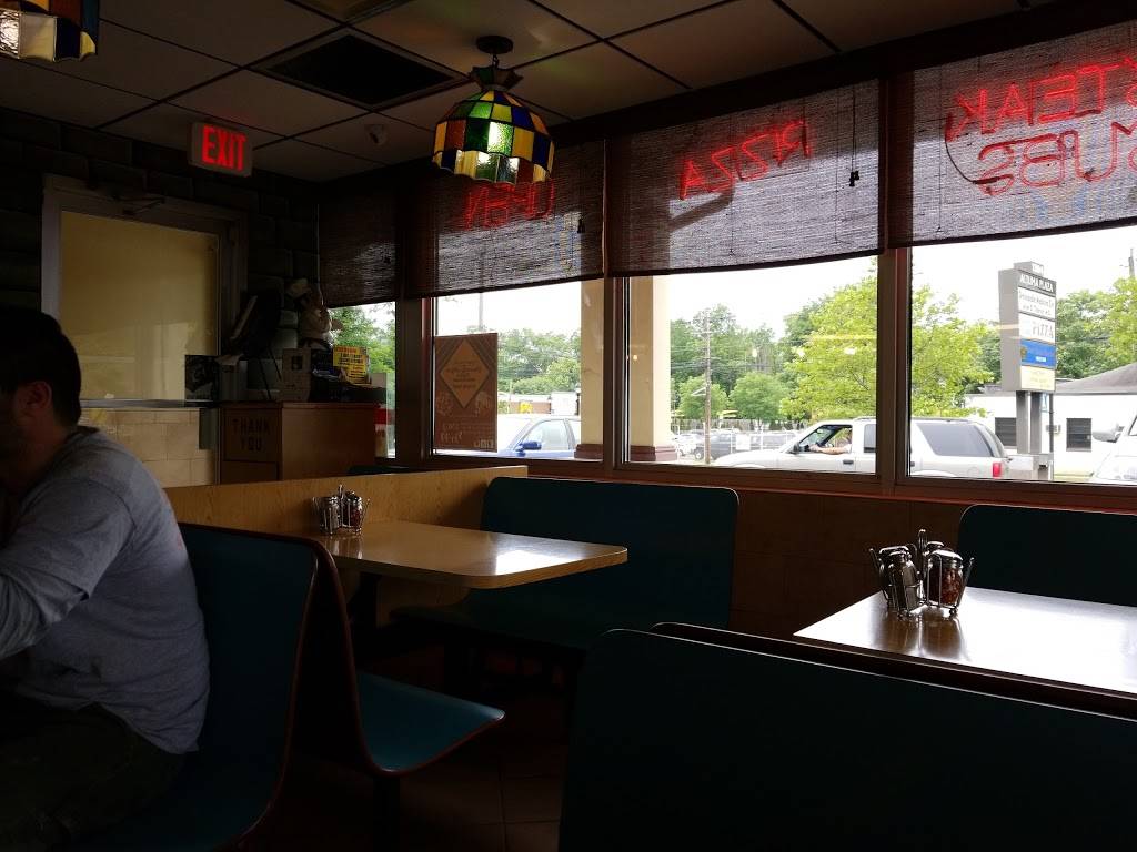 Italian Village | restaurant | 1304 South Ave #4, Plainfield, NJ 07062, USA | 9085610031 OR +1 908-561-0031