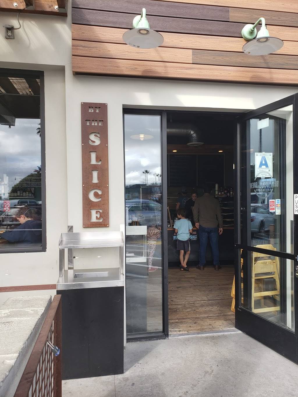 East Coast Pizza | restaurant | 2015 San Elijo Ave, Cardiff, CA 92007, USA | 7609441599 OR +1 760-944-1599