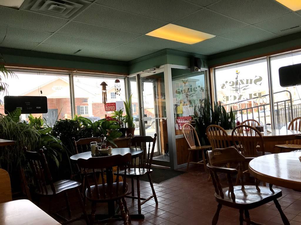 Suzies Place | restaurant | 31 S Sykes St, Meaford, ON N4L 1P4, Canada | 5195380732 OR +1 519-538-0732