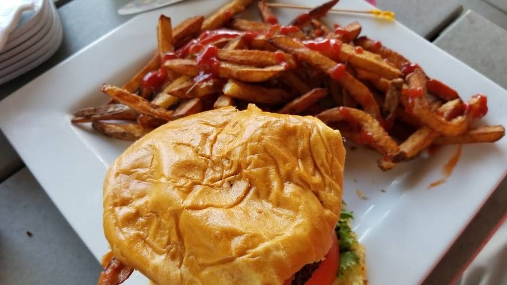 Severna Park Taphouse | restaurant | 58 W Earleigh Heights Rd, Severna Park, MD 21146, USA | 4107935759 OR +1 410-793-5759