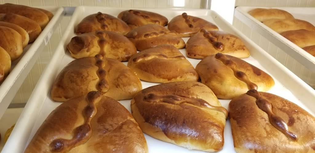 Cuencas Bakery | bakery | 4229 W Montrose Ave, Chicago, IL 60641, USA | 7737775100 OR +1 773-777-5100